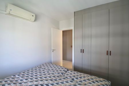 Apartamento para alugar com 90m², 2 quartos e 2 vagas Apartamento para alugar com 90m², 2 quartos e 2 vagasQuarto