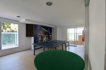 Apartamento para alugar com 90m², 2 quartos e 2 vagas Apartamento para alugar com 90m², 2 quartos e 2 vagasÁrea comum - Salão de jogos