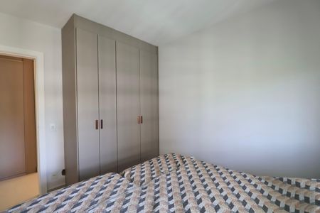 Apartamento para alugar com 90m², 2 quartos e 2 vagas Apartamento para alugar com 90m², 2 quartos e 2 vagasQuarto