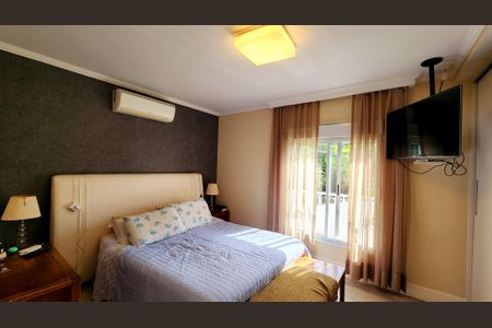 Casa de condomínio à venda com 240m², 3 quartos e 5 vagasQuarto Suíte