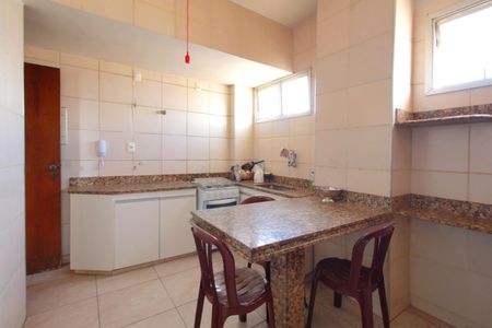 Apartamento à venda com 200m², 3 quartos e 1 vagaCozinha
