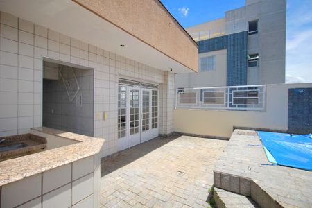 Apartamento à venda com 200m², 3 quartos e 1 vagaCobertura