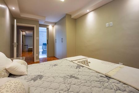 Apartamento à venda com 140m², 3 quartos e 1 vaga Apartamento à venda com 140m², 3 quartos e 1 vagaSuíte 2