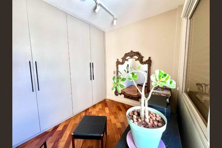 Apartamento à venda com 109m², 2 quartos e 1 vaga
