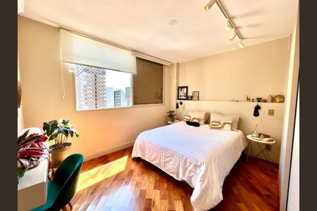 Apartamento à venda com 109m², 2 quartos e 1 vaga