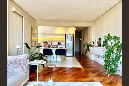 Apartamento à venda com 109m², 2 quartos e 1 vaga