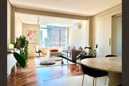 Apartamento à venda com 109m², 2 quartos e 1 vaga