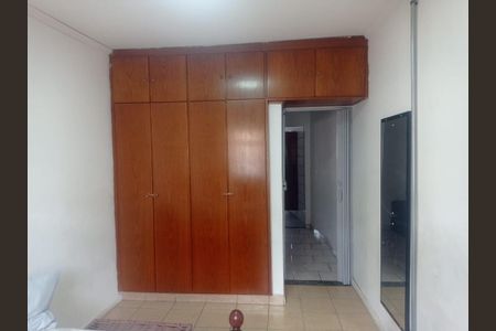 Apartamento à venda com 71m², 2 quartos e sem vaga
