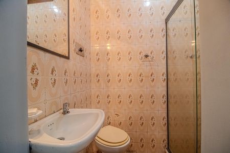 Casa para alugar com 40m², 1 quarto e sem vaga Casa para alugar com 40m², 1 quarto e sem vagaBanheiro