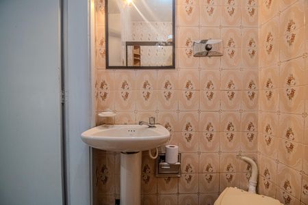 Casa para alugar com 40m², 1 quarto e sem vaga Casa para alugar com 40m², 1 quarto e sem vagaBanheiro