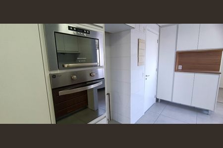 Apartamento à venda com 269m², 3 quartos e 3 vagasCozinha