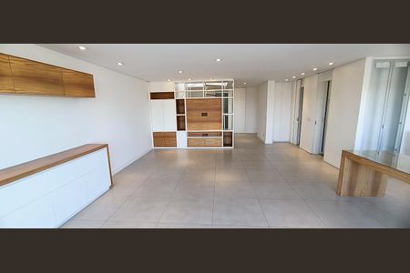Apartamento à venda com 269m², 3 quartos e 3 vagasSala