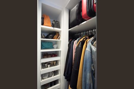 Apartamento à venda com 77m², 1 quarto e 1 vagaSuíte closet 2