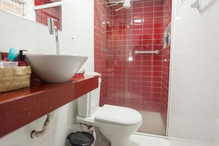 Casa à venda com 360m², 3 quartos e 2 vagas Casa à venda com 360m², 3 quartos e 2 vagasBanheiro da Suíte