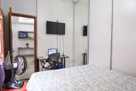 Casa à venda com 360m², 3 quartos e 2 vagas Casa à venda com 360m², 3 quartos e 2 vagasquarto 2