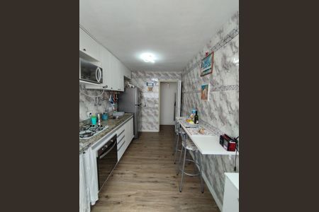 Apartamento à venda com 58m², 2 quartos e 1 vaga Apartamento à venda com 58m², 2 quartos e 1 vagaCozinha - Armários