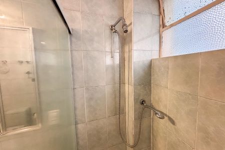 Apartamento à venda com 130m², 3 quartos e 1 vaga Apartamento à venda com 130m², 3 quartos e 1 vaga Banheiro 2