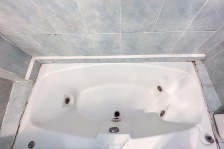 Apartamento à venda com 130m², 3 quartos e 1 vaga Apartamento à venda com 130m², 3 quartos e 1 vaga Banheiro 2