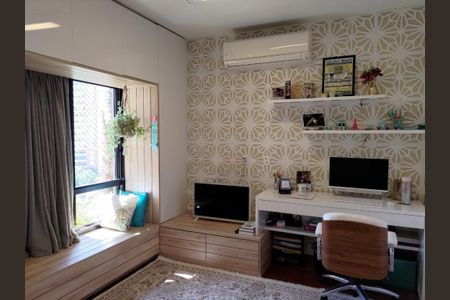 Apartamento à venda com 151m², 2 quartos e 3 vagas