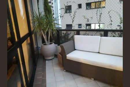 Apartamento à venda com 151m², 2 quartos e 3 vagas