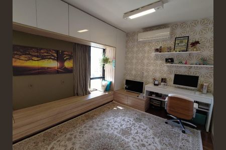 Apartamento à venda com 151m², 2 quartos e 3 vagas