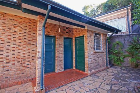 Casa à venda com 250m², 3 quartos e 2 vagas