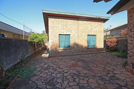 Casa à venda com 250m², 3 quartos e 2 vagas