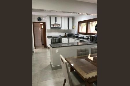Casa de condomínio à venda com 310m², 4 quartos e 4 vagas
