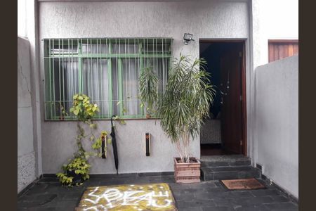 Casa à venda com 120m², 2 quartos e 1 vaga
