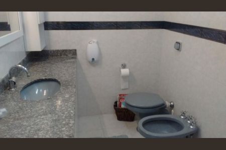 Casa à venda com 120m², 2 quartos e 1 vaga