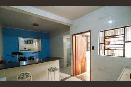 Casa à venda com 170m², 3 quartos e 2 vagas