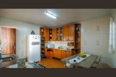 Casa à venda com 170m², 3 quartos e 2 vagas
