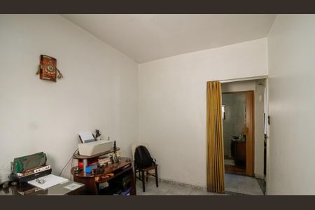 Casa à venda com 170m², 3 quartos e 2 vagas