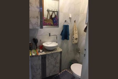 Casa à venda com 3 quartos, 150m² em Parque Fongaro, São Paulo