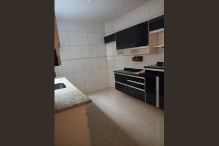 Casa à venda com 3 quartos, 150m² em Parque Fongaro, São Paulo