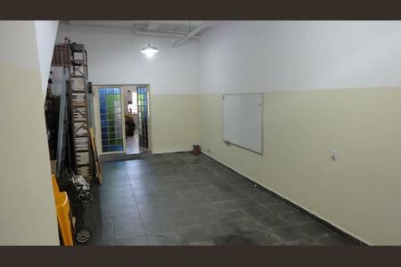 Casa à venda com 155m², 2 quartos e 1 vaga