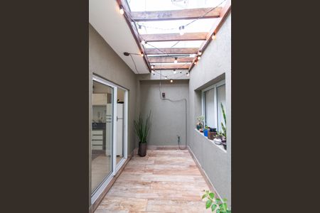 Casa à venda com 156m², 6 quartos e 1 vaga Casa à venda com 156m², 6 quartos e 1 vagaQuintal