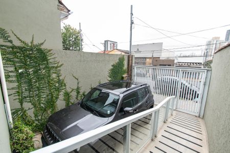 Casa à venda com 156m², 6 quartos e 1 vaga Casa à venda com 156m², 6 quartos e 1 vagaGaragem