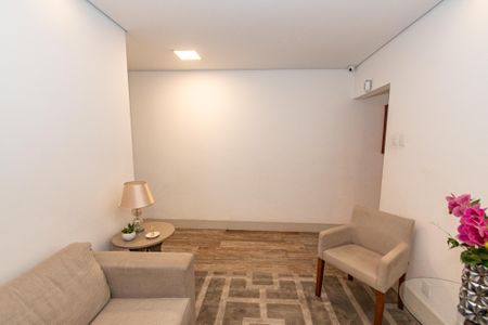 Casa à venda com 156m², 6 quartos e 1 vaga Casa à venda com 156m², 6 quartos e 1 vagaSala