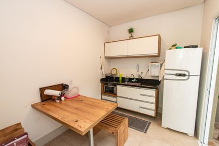 Casa à venda com 156m², 6 quartos e 1 vaga Casa à venda com 156m², 6 quartos e 1 vagaCozinha