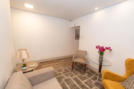 Casa à venda com 156m², 6 quartos e 1 vaga Casa à venda com 156m², 6 quartos e 1 vagaSala