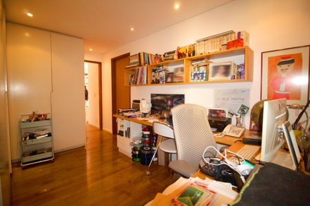 Casa à venda com 451m², 5 quartos e sem vagaEscritório 1