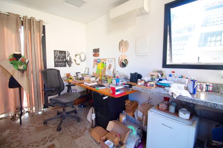 Casa à venda com 451m², 5 quartos e sem vagaEscritório 1