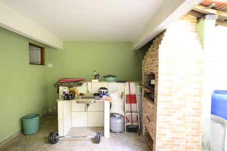 Casa à venda com 180m², 4 quartos e 10 vagasChurrasqueira