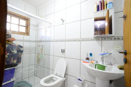 Casa à venda com 180m², 4 quartos e 10 vagasBanheiro da Suíte 1