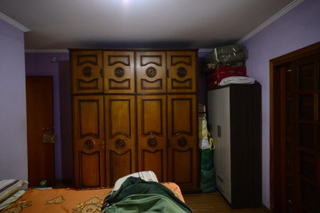 Casa à venda com 180m², 4 quartos e 10 vagasSuíte 1