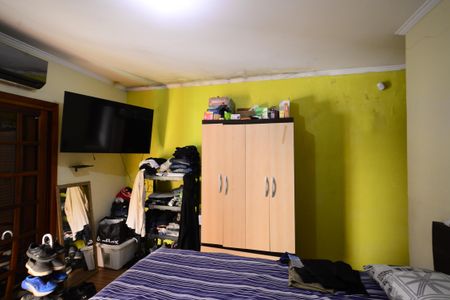 Casa à venda com 180m², 4 quartos e 10 vagasSuíte 3