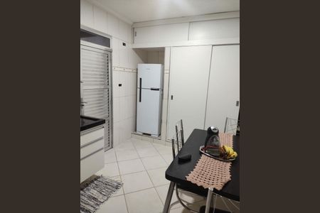 Casa à venda com 192m², 3 quartos e sem vaga