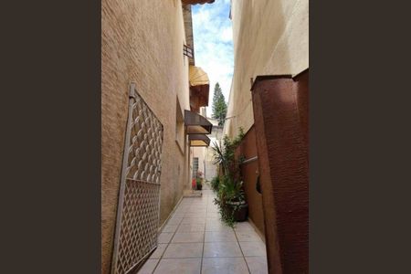 Casa à venda com 160m², 3 quartos e 1 vaga