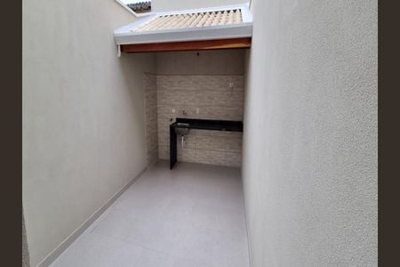 Casa à venda com 130m², 3 quartos e 2 vagas